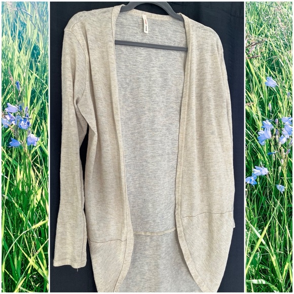 🌿ORANGE CREEK Cardigan (S) - Picture 2 of 6